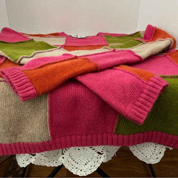Lilly Pulitzer Pink and Green Patchwork Sweater - Picture 6 of 7
